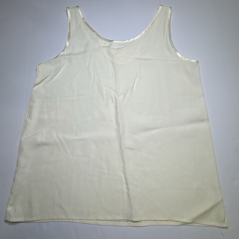 Clio Womens Cream Ivory Satin Trim Scoop Neck Tank Top Size Medium Made in USA - Picture 2 of 6